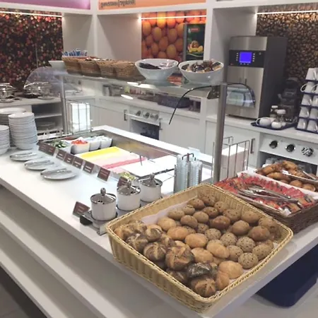 Hotel Hampton By Hilton Frankfurt Centre 3*