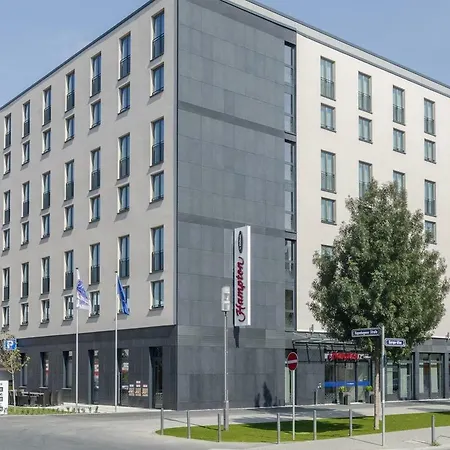 Hampton By Hilton Frankfurt Centre 3*