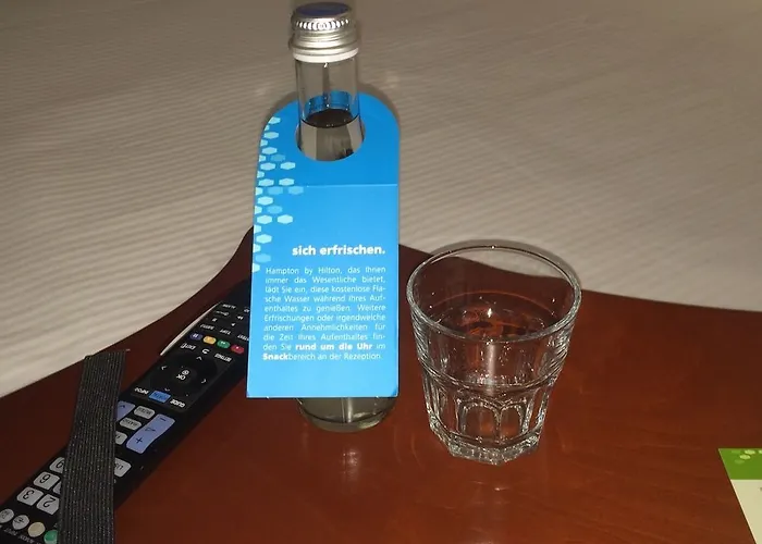 Hampton By Hilton Frankfurt Centre מלון