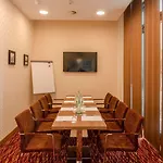 Hotel Hampton By Hilton Frankfurt Centre 3*