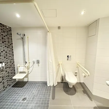 Hampton By Hilton Frankfurt Centre 酒店 3*