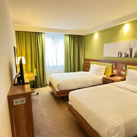 Hampton By Hilton Frankfurt Centre 3* פרנקפורט
