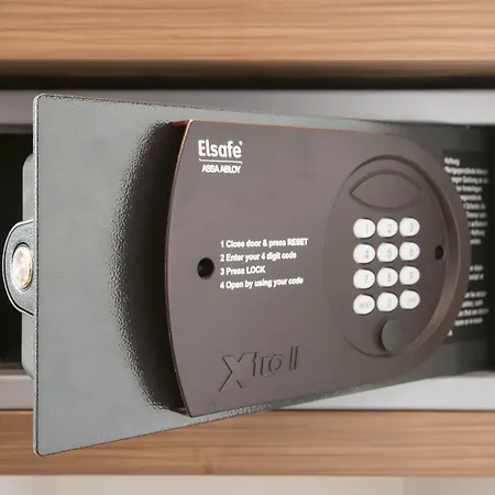 Отель Hampton By Hilton Frankfurt Centre