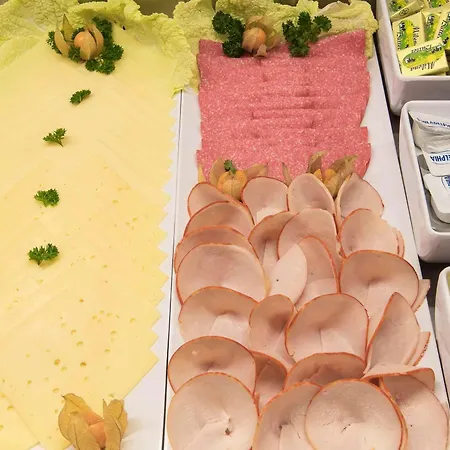 מלון Hampton By Hilton Frankfurt Centre