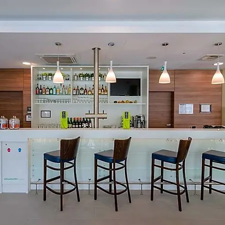 Hampton By Hilton Frankfurt Centre Hotell 3*