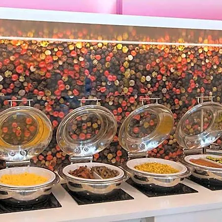 Hotell Hampton By Hilton Frankfurt Centre 3*