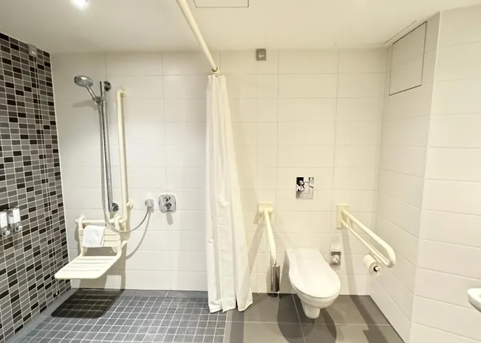 Hampton By Hilton Frankfurt Centre Hotell 3*