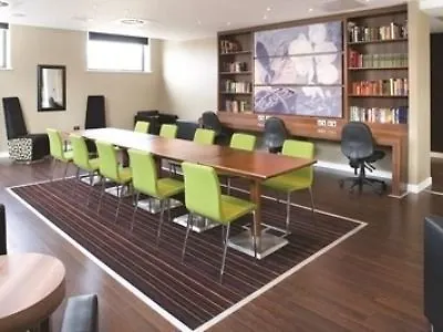 Hotell Hampton By Hilton Frankfurt Centre 3*