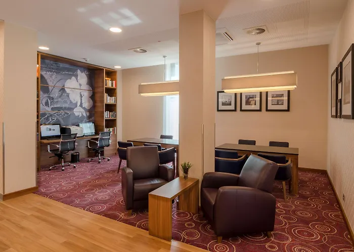 Hampton By Hilton Frankfurt Centre Hotell 3*