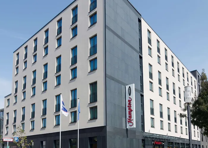 فندق Hampton By Hilton Frankfurt Centre فرانكفورت