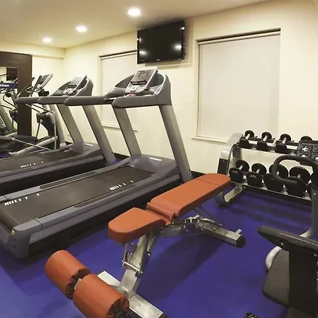 Hampton By Hilton Frankfurt Centre Szálloda