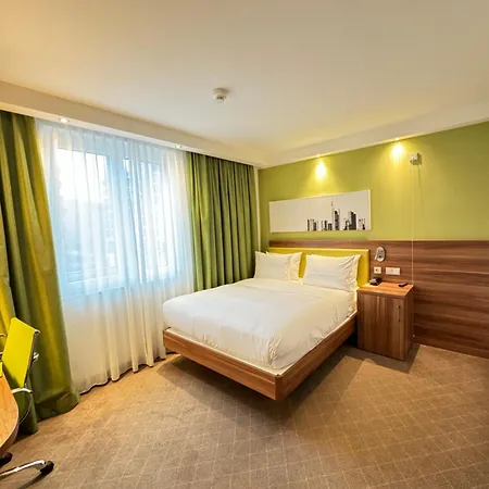 Hampton By Hilton Frankfurt Centre Szálloda